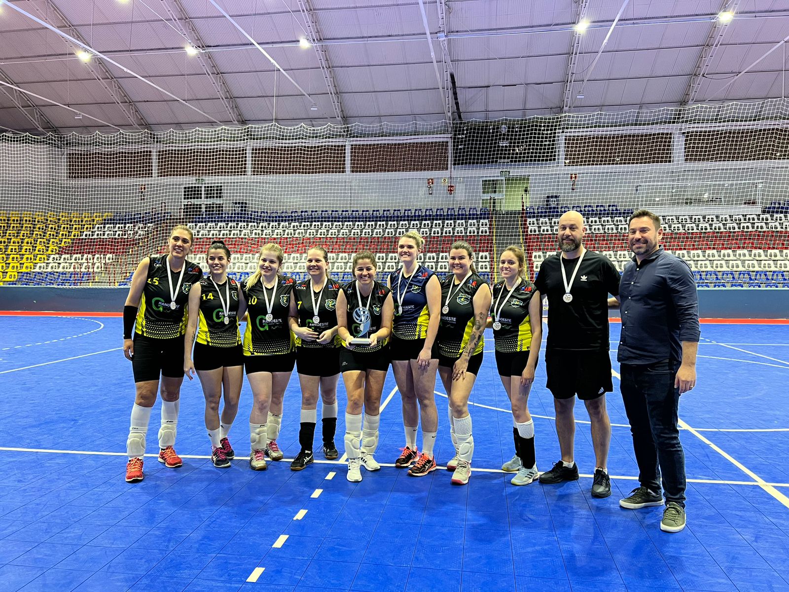 Cascavel vence o 1° Campeonato  de Voleibol entre OABs do Paraná